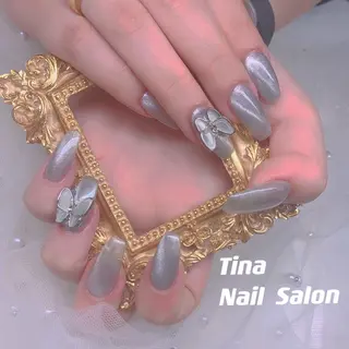 ネイル Tinaネイル 難波のネイルデザイン