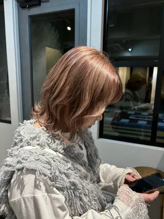 カラー 高木 花のヘアスタイル