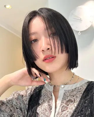 ショート カラー ヘアアレンジ ✨まとまるボブ/ 切りっぱなし/ユキナのヘアスタイル