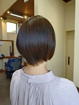 ショート カラー 白谷 沙樹のヘアスタイル