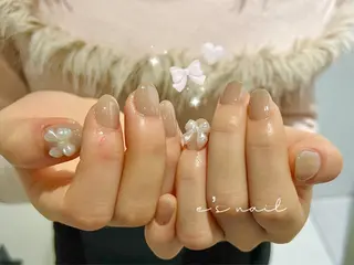 ネイル e’s nail Lumièreのネイルデザイン