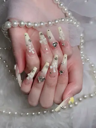 ネイル Julie Nail Hinのネイルデザイン