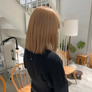 ミディアム カラー 周東 芽依のヘアスタイル
