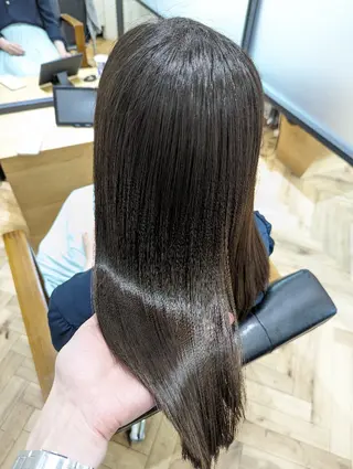 ロング カラー ✨METEO導入店✨ 髪質改善×縮毛矯正のヘアスタイル