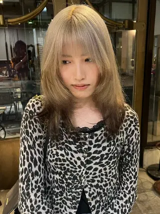 ブリーチ矯正髪質改善 ✨オオエタクミのヘアスタイル