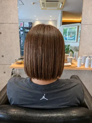 ミディアム NISHIDA MINAMIのヘアスタイル