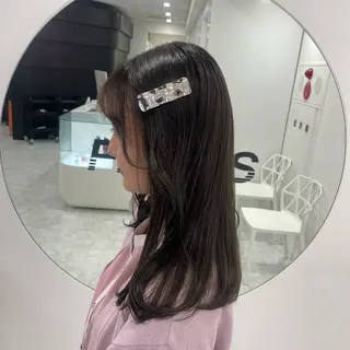 ロング カラー ラベンダー💜 グレージュ🩶のヘアスタイル