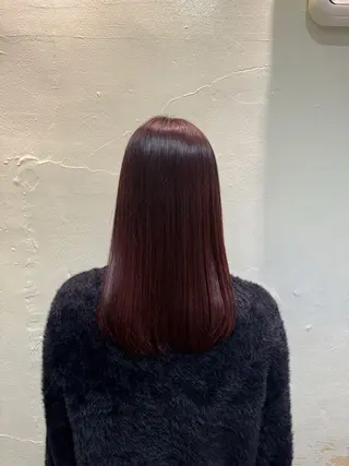 カラー ピエドプール NINAのヘアスタイル