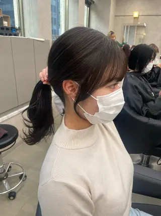 セミロング カラー 抜け感レイヤー︴ ニュアンスカラーのヘアスタイル