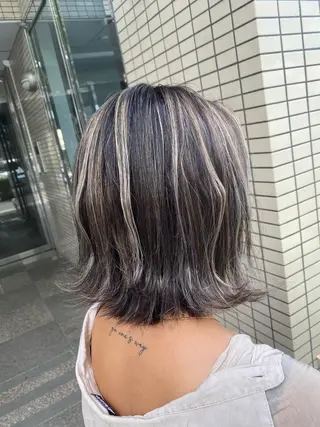 ミディアム カラー 🌟ハイライト/ハイ トーン🌟MIKIのヘアスタイル