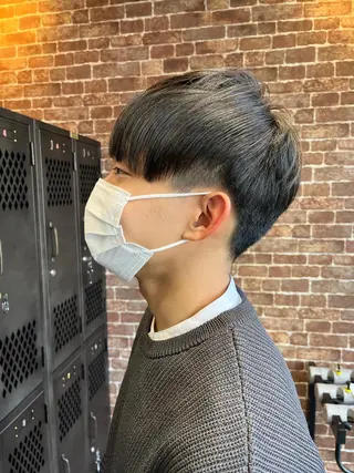 ショート カラー パーマ ヘアアレンジ メンズ キッズ ネイル マツエク・マツパ アイブロウ 久木原 ゆりのヘアスタイル