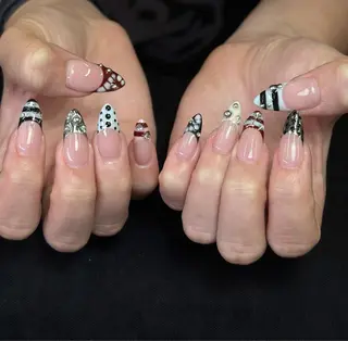 ネイル Iconic Nailのネイルデザイン