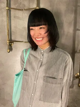 ミディアム カラー くびれレイヤー/艶 カラー　MADOKAのヘアスタイル
