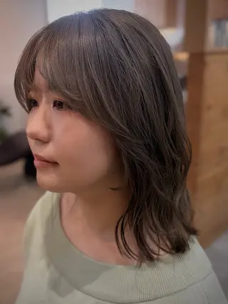 セミロング カラー cana 札幌レイヤースタイルのヘアスタイル