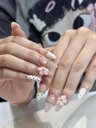 ネイル Minette nailrinrinのネイルデザイン