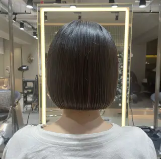 ショート オリーブベージュ/ボ ブ縮毛矯正たまき🧡のヘアスタイル