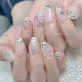 ネイル Queens 榊 まおのネイルデザイン