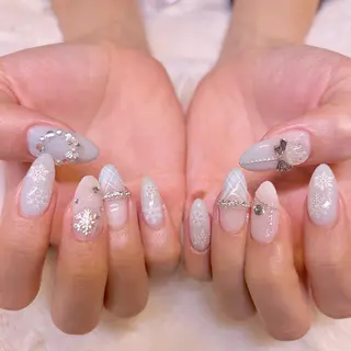ネイル nail salon e'mu💐のネイルデザイン