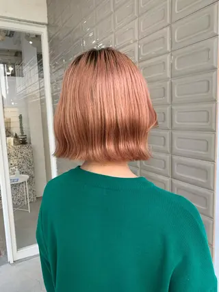 ショート カラー wakana/ 柔らかベージュカラーのヘアスタイル