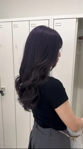 ロング VIEWS / 実葉のヘアスタイル