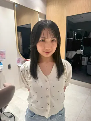 ミディアム SOLAS 緑地公園店のヘアスタイル