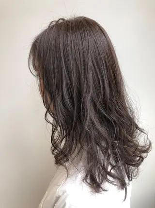 セミロング カラー 【透明感、艶髪】西村 有司のヘアスタイル