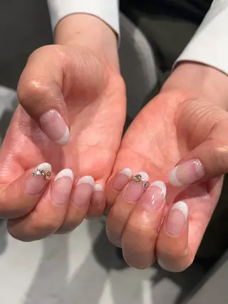ネイル Miura.H 🦋🫧のネイルデザイン