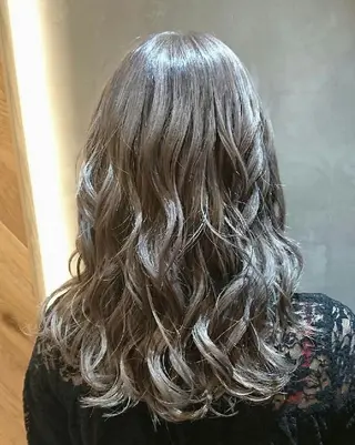 ミディアム カラー センター南 SEIJIのヘアスタイル
