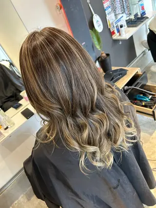 ロング カラー 🔹TOMO🔹 圧倒的経験値🔹のヘアスタイル