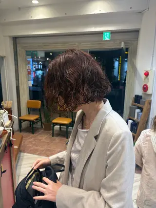 ショート 🪐海外hair/パ ーマ/暖色/ミミ🧤のヘアスタイル