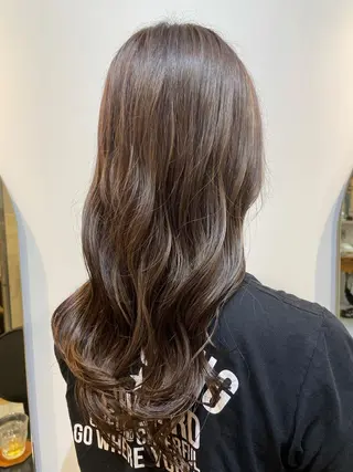 セミロング カラー ヘアアレンジ REONA🪽✨薬院 レイヤーカット🫧のヘアスタイル