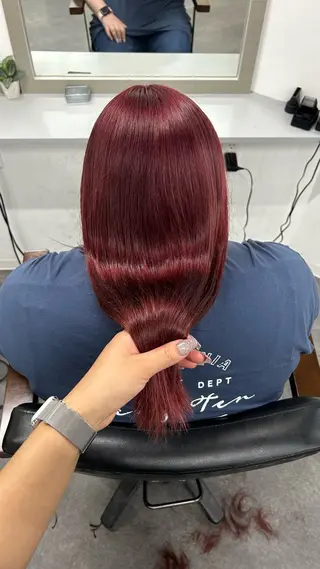ロング カラー 艶髪✖️ハイトーン 🫧YURIA🫧のヘアスタイル