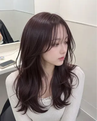 セミロング カラー ラベンダー💜グレー 🩶ミント💚のヘアスタイル