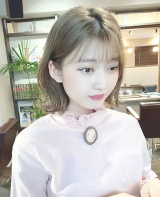 ミディアム カラー moanin モーニンのヘアスタイル