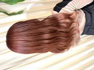 セミロング カラー ハイトーン得意😍 Lumiereのヘアスタイル