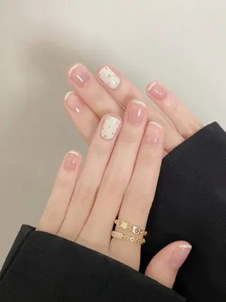 ネイル 🌈 Laule'aのネイルデザイン
