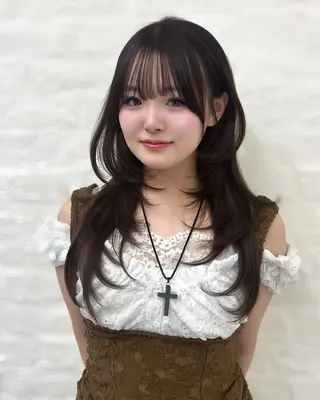 ロング 韓国ヘア🇰🇷／ 艶カラー鈴木萌愛🩶のヘアスタイル