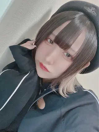 ショート 派手髪支持率No1 Eisukeのヘアスタイル