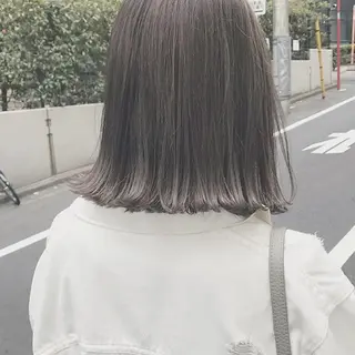 ショート カラー ハイトーンボブ 前田 表参道　グレージュのヘアスタイル