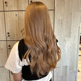 ロング カラー 柔らかいbeige ¦韓国¦🩰マユ🩰のヘアスタイル