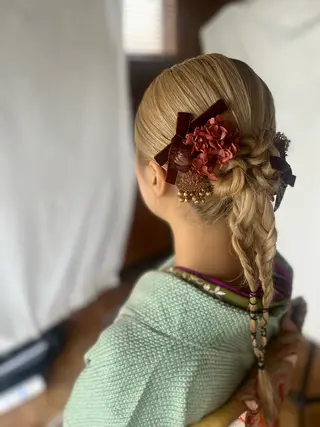 ヘアアレンジ ヘアメイクネイリスト hidemi中目黒のヘアスタイル