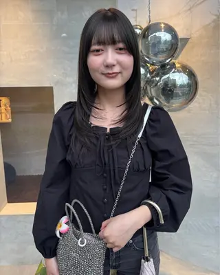ミディアム カラー 都築 未来のヘアスタイル