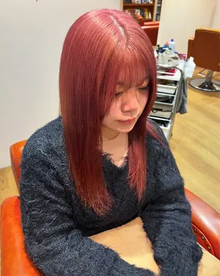 セミロング カラー Lita KANAのヘアスタイル