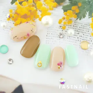 ネイル ファストネイル 広島PARCO店のネイルデザイン