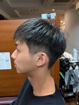 ショート メンズ 糸山 仁のヘアスタイル