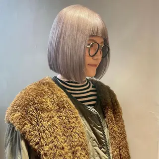 ショート カラー ブロンド/ブリーチ 【SITY.】のヘアスタイル