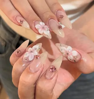 ネイル Umee Nailのネイルデザイン