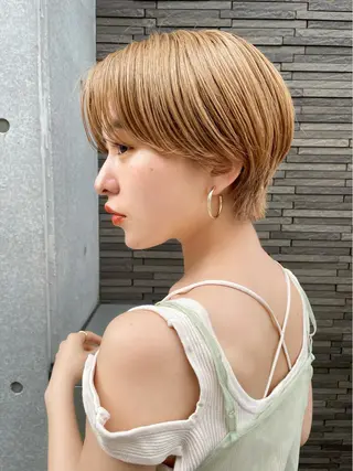ショート カラー パーマ ヘアアレンジ メンズ キッズ ネイル マツエク・マツパ レイヤーカット/ 巻ける縮毛矯正のヘアスタイル