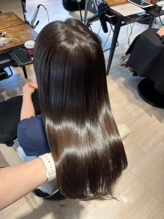 ロング カラー 穂積 未優のヘアスタイル