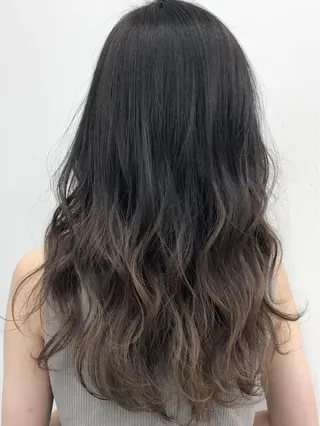 ロング カラー ヘアアレンジ 【公式】amble luxe池袋東口🩷のヘアスタイル